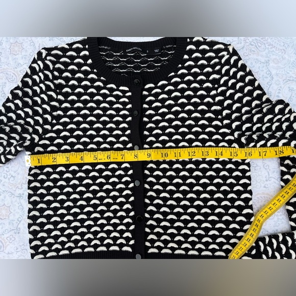 Karen Millen Geometric Black and White Cardigan - Picture 6 of 13